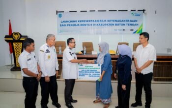 Pemkab Buton Tengah menanggung premi BPJS Ketenagakerjaan bagi 1.000 pekerja rentan/Hibata.id
