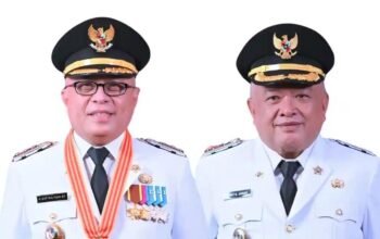 Sofyan Puhi bersama Wakil Bupati Tonny S. Junus/Hibata.id