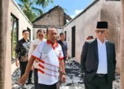 Bupati Bone Bolango Serahkan Bantuan untuk Korban Kebakaran di Desa Bendungan