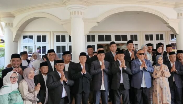 Sekwan DPRD Bone Bolango Perkuat Sinergi Lewat Silaturahmi Idul Fitri