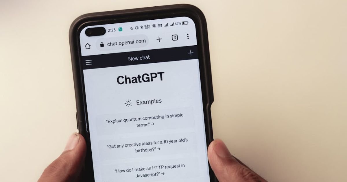 Perbandingan ChatGPT Free, Plus, dan Pro: Panduan Lengkap untuk Pengguna AI 2026/Hibata.id