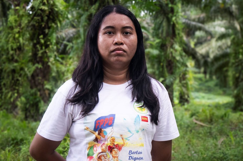 Fatrisia Ain, perempuan pejuang lingkungan dari Sulawesi Tengah. Dok. Sarjan Lahay / Global Witness