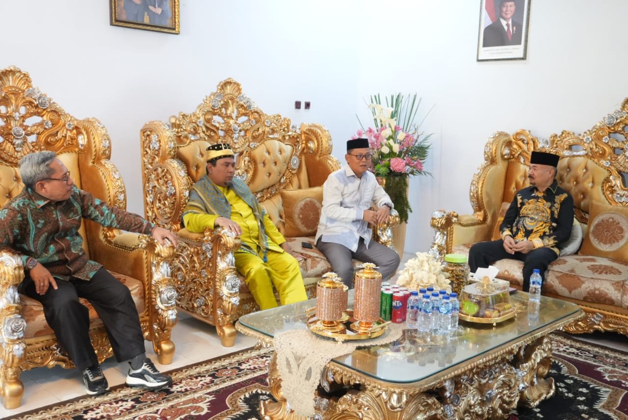Pemkab Gorontalo Utara lakukan silaturahmi Idul Fitri ke DPRD Provinsi Gorontalo, bahas pembangunan infrastruktur dan program kesejahteraan masyarakat/Hibata.id