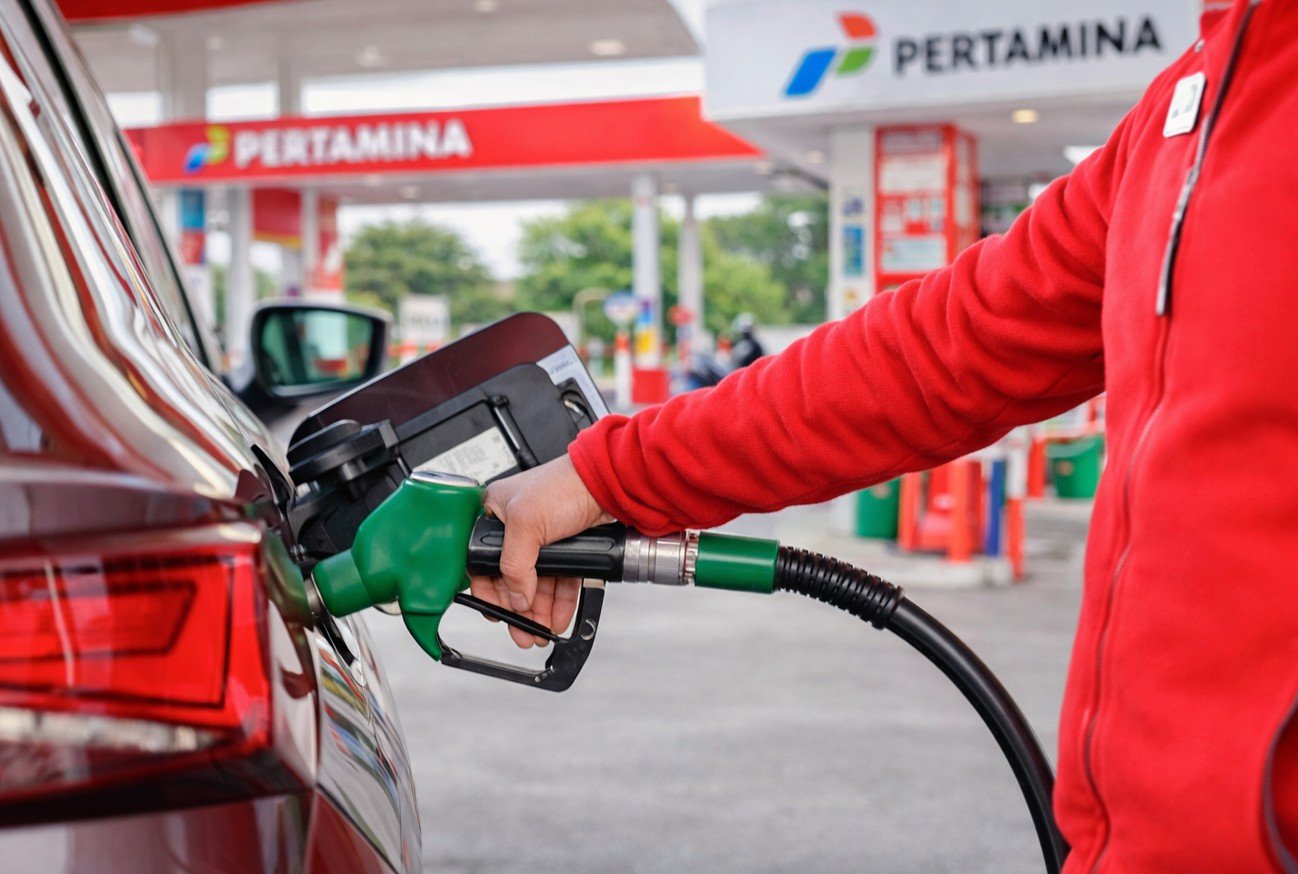 Serangan Israel ke Iran mendorong kenaikan harga minyak dunia dan berpotensi memicu inflasi di Indonesia/Hibata.id