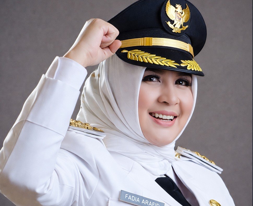 Profil Fadia A. Rafiq Penyanyi Dangdut, Bupati Pekalongan hingga kena OTT/Hibata.id