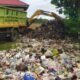 Menindaklanjuti pemberitaan sebelumnya, RS Zainal Umar Sidiki bergerak cepat membersihkan tumpukan sampah dan menggandeng DLH untuk pengangkutan rutin dua kali seminggu/Hibata.id