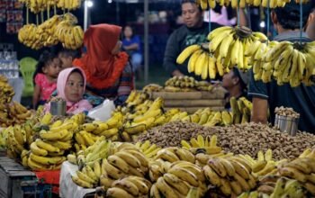 Malam Qunut di Batudaa: Dari Tradisi Mandi hingga Pasar Pisang dan Kacang