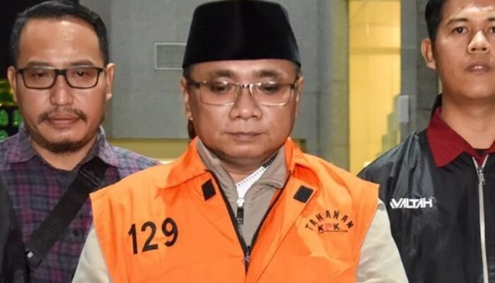 Terduga Koruptor Dana Haji Ketahuan “Lebaran di Rumah”, KPK: Ini Alasannya