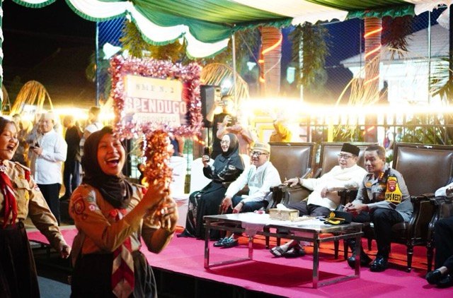 Pemerintah Kota Gorontalo menggelar Pawai Obor Akbar. (Foto: Humas Pemkot Gorontalo)