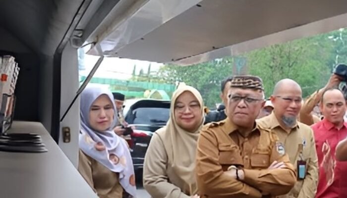 Bupati Sofyan Pantau Keamanan Takjil, 15 Sampel Teruji Aman