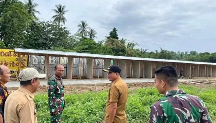 Wabup Lahmuddin Tinjau Persiapan Camp Sementara Batalyon di Stadion Pemuda