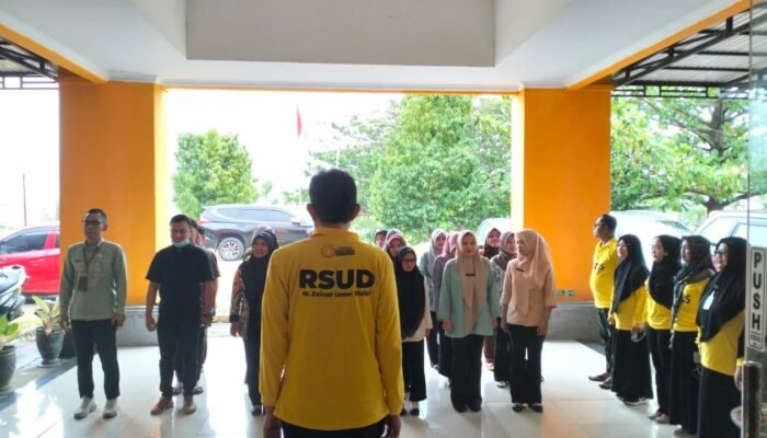 Direktur RSUD ZUS Minta Pegawai Lebih Peduli Kebersihan Rumah Sakit