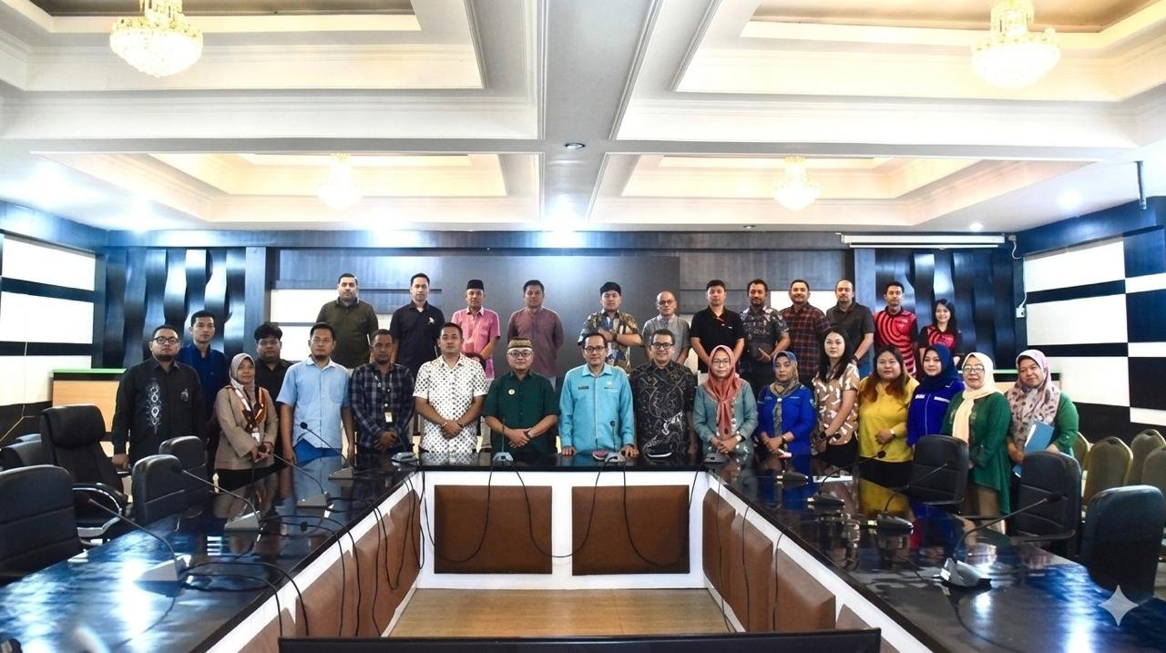 Bupati Gorontalo Sofyan Puhi memastikan 31 perusahaan membayar THR bagi sekitar 17 ribu pekerja sebelum Idul Fitri 1447 H untuk menjaga daya beli masyarakat dan ekonomi daerah/Hibata.id