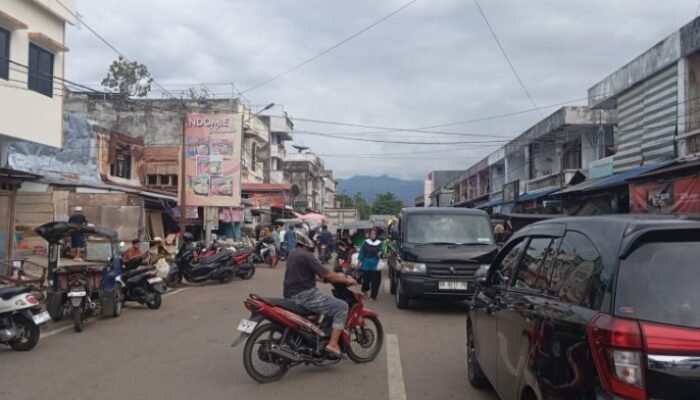 Pasar 23 Maret Kotamobagu Mulai Tertata Usai Penertiban Satpol PP