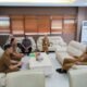 Pemerintah Kota Kotamobagu saat berkonsultasi dengan Pemerintah Provinsi Sulawesi Utara. (Foto: Humas Pemkot Kotamobagu)