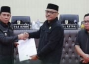 Wali Kota Kotamobagu Weny Gaib saat menghadiri yang menetapkan Program Pembentukan Peraturan Daerah (Propemperda) Tahun 2026, Senin, 9 Februari 2026. (Foto: Humas Pemkot Kotamobagu)
