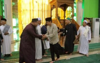 Pemkot Kotamobagu saat menutup pelaksanaan Safari Ramadhan hari ke-9 Ramadhan 1447 Hijriah. (Foto: Humas Pemkot Kotamobagu)