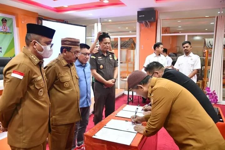 Bupati Boalemo Rum Pagau menghadiri FGD peningkatan Universal Coverage Jamsostek dan penandatanganan kerja sama perlindungan pekerja rentan antara Pemkab Boalemo dan BPJS Ketenagakerjaan/Hibata.id