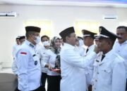 Bupati Boalemo Drs. Rum Pagau memimpin langsung pelantikan PAW Kades/Hibata.id