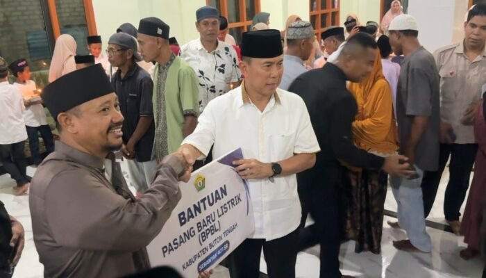 Safari Ramadhan di Buteng, Gubernur Sultra Salurkan 1.200 Paket Sembako