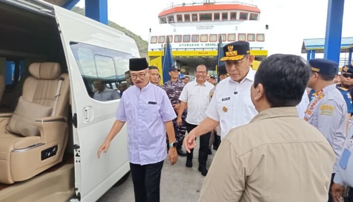 Pastikan Mudik Aman, Ketua DPRD dan Gubernur Gorontalo Tinjau Pelabuhan
