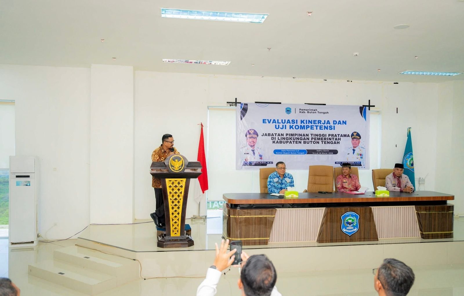 Pemkab Buton Tengah menggelar evaluasi kinerja dan uji kompetensi pejabat pimpinan tinggi untuk meningkatkan profesionalisme birokrasi/Hibata.id