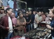 Wali Kota Kotamobagu, Weny Gaib bersama Wakil Wali Kota Kotamobagu, Rendy Virgiawan Mangkat, meninjau pelaksanaan Pasar Senggol Bersahabat Tahun 2026. (Foto: Humas Pemkot Kotamobagu)