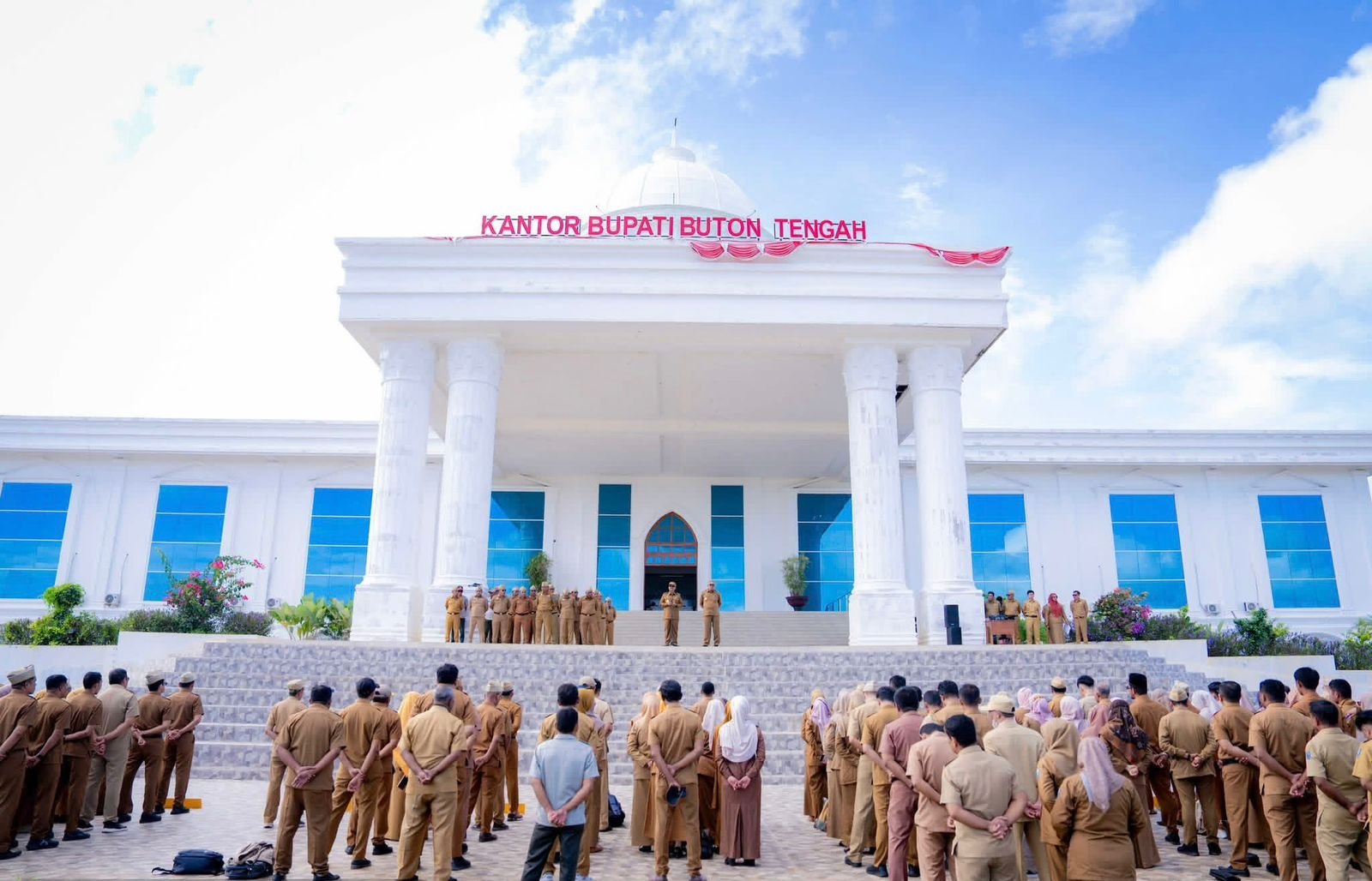 Apel Gabungan Buteng: Bupati Azhari Ingatkan ASN, Kerja Maksimal Jangan Setengah-setengah/Hibata.id