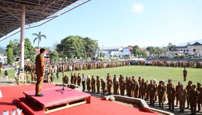 Wali Kota Weny Gaib Pimpin Apel Kerja Perdana Pasca Libur Nyepi dan Idulfitri 