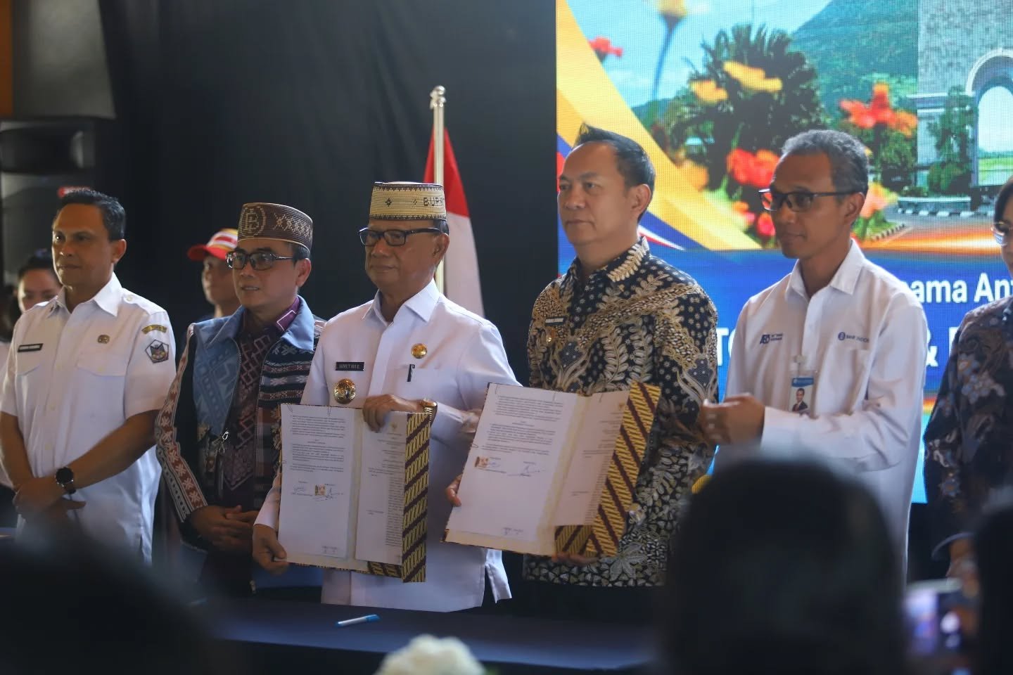 Bupati Bone Bolango Ismet Mile memimpin langsung kunjungan kerja Tim Pengendali Inflasi Daerah (TPID) ke Kota Tomohon, Rabu (22/4/2026)./Hibata.id