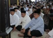Bupati Asahan Sholat Ied Di Masjid Agung H Achmad Bakrie