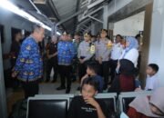 Bupati Asahan Tinjau Stasiun Kereta Api Pastikan Mudik Lancar