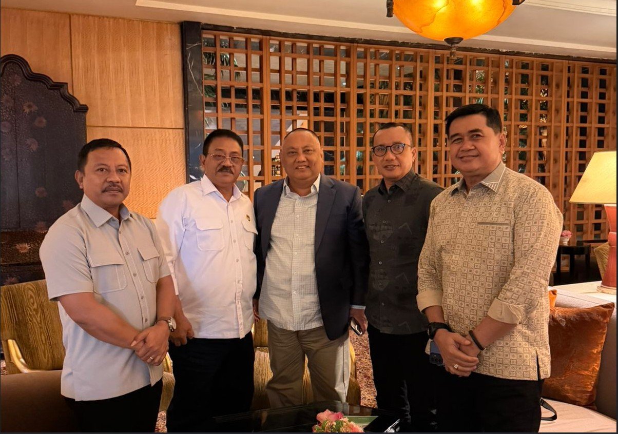 Bupati Boalemo Rum Pagau bersama Wakil Bupati Lahmudin Hambali melakukan pertemuan strategis dengan anggota DPR RI Komisi XII, Rusli Habibie/Hibata.id