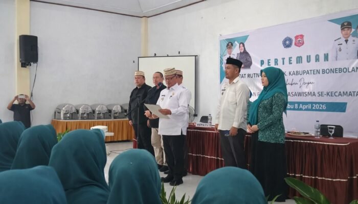 Pesan Bupati Bone Bolango Usai Kukuhkan Dasawisma Kecamatan Tapa