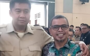 Menteri Perumahan dan Kawasan Permukiman (PKP) Maruarar Sirait (kiri) bersama Bupati Bolaang Mongondow Utara Sirajudin Lasena (kanan) saat menghadiri Musrenbang RKPD Tahun 2027 Pemerintah Provinsi Sulawesi Utara di Ruang Mapalus, Kantor Gubernur Sulut./Hibata.id