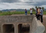 Komisi III DPRD Provinsi Gorontalo meninjau langsung infrastruktur di Boalemo dan mendorong percepatan perbaikan jembatan/Hibata.id