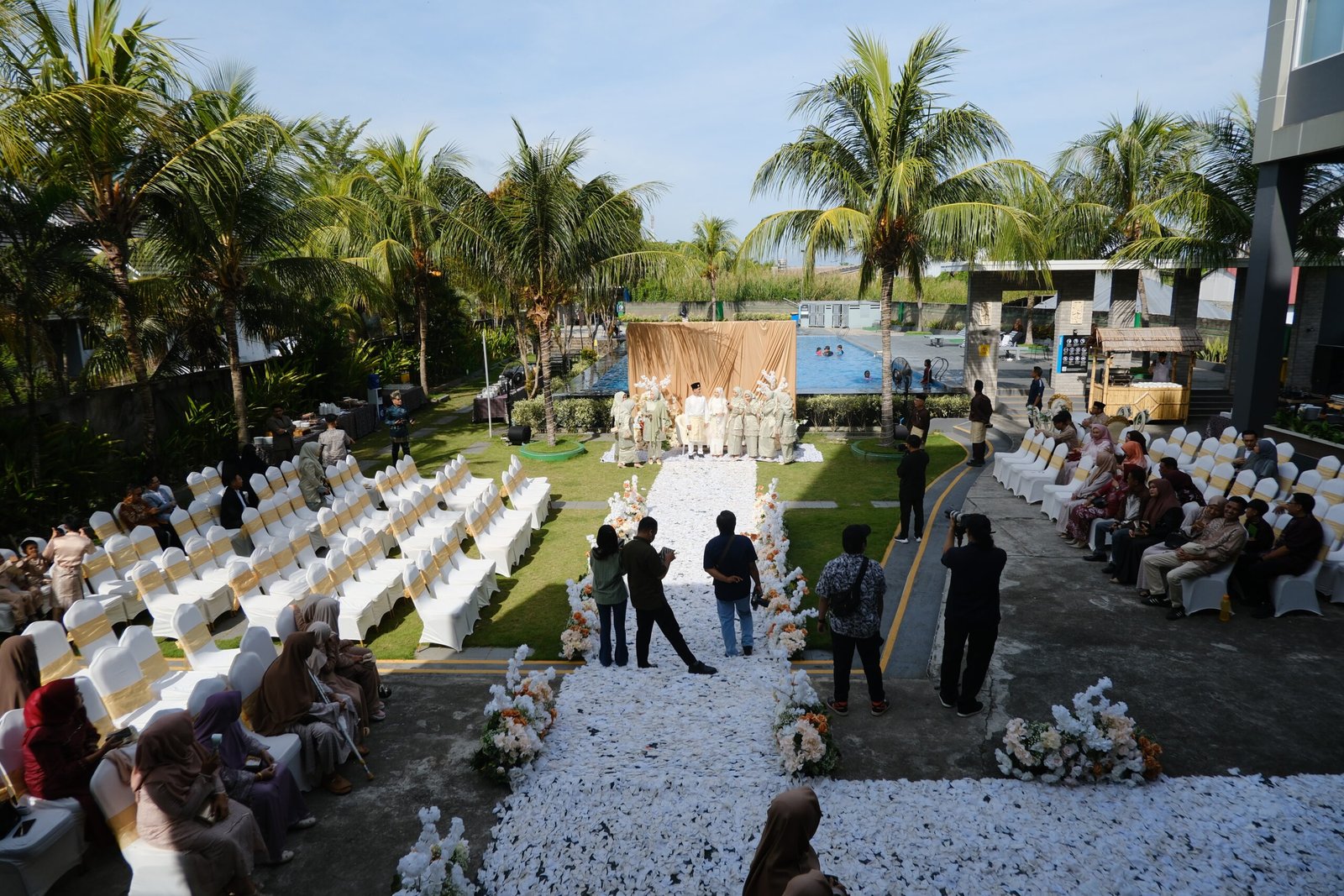 Aston Gorontalo menghadirkan paket akad nikah praktis dan elegan mulai Rp4,4 juta dengan fasilitas lengkap, cocok untuk pasangan modern/Hibata.id