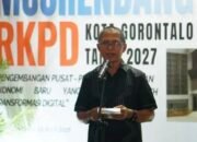 Sekretaris Daerah Kota Gorontalo, Ismail Madjid, yang mewakili Wali Kota Adhan Dambea, membuka Musyawarah Perencanaan Pembangunan (Musrenbang) Rencana Kerja Pemerintah Daerah (RKPD) Tahun 2027, Rabu, 15 April 2026.  (Foto: Humas Pemkot Kotamobagu)