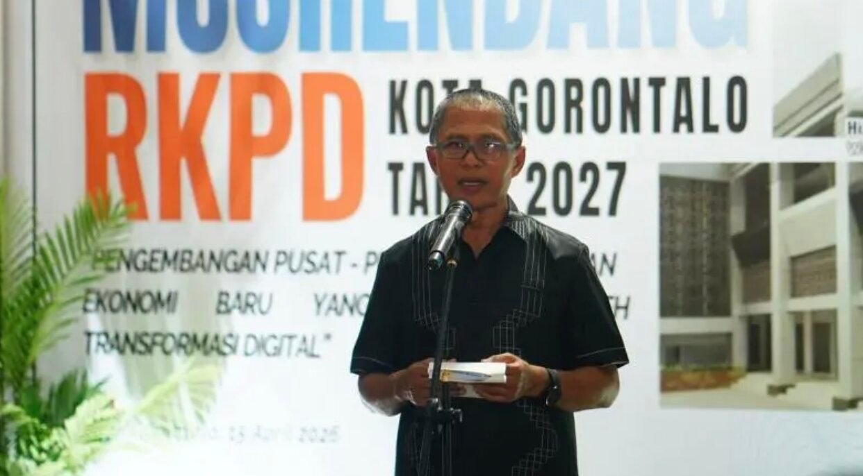 Sekretaris Daerah Kota Gorontalo, Ismail Madjid, yang mewakili Wali Kota Adhan Dambea, membuka Musyawarah Perencanaan Pembangunan (Musrenbang) Rencana Kerja Pemerintah Daerah (RKPD) Tahun 2027, Rabu, 15 April 2026.  (Foto: Humas Pemkot Kotamobagu)