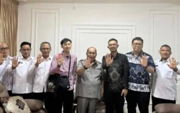 Kunjungan Komisi Pemberantasan Korupsi ke Kota Gorontalo diterima langsung oleh Wali Kota Adhan Dambea di ruang kerjanya, Rabu, 15 April 2026. (Foto: Humas Pemkot Gorontalo)