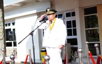 Peringatan Hari OTDA ke-30, Wali Kota Adhan Dambea Bacakan Pesan Mendagri