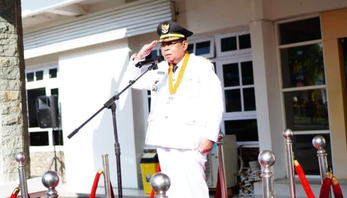 Peringatan Hari OTDA ke-30, Wali Kota Adhan Dambea Bacakan Pesan Mendagri