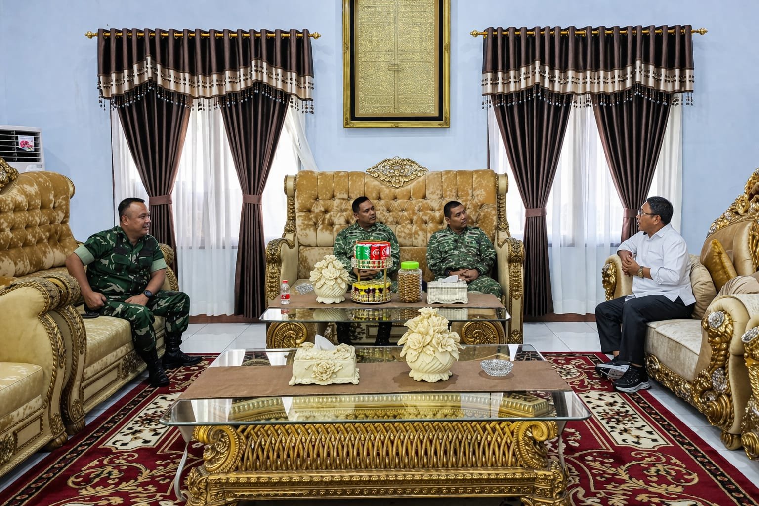 Bupati Boalemo Rum Pagau menerima kunjungan Itjen Mabes TNI untuk meninjau progres pembangunan Koperasi Desa Merah Putih sebagai penguatan ekonomi desa di Boalemo/Hibata.id