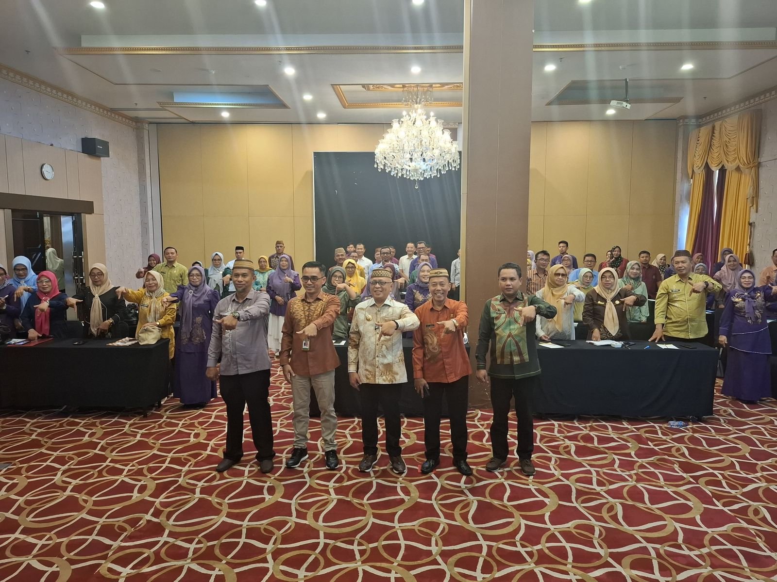 Bupati Gorontalo Sofyan Puhi menegaskan pentingnya profesionalisme, integritas, dan kesiapan infrastruktur dalam pelaksanaan Tes Kemampuan Akademik (TKA) 2026 sebagai bagian asesmen nasional/Hibata.id