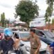 Satuan Polisi Pamong Praja dan Pemadam Kebakaran (Satpol PP-Damkar) Kota Kotamobagu Bagikan Takjil Gratis. (Foto: Humas Pemkot Kotamobagu)