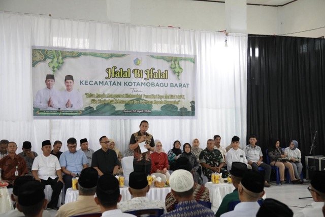 Wali Kota Kotamobagu, Weny Gaib, menghadiri agenda Halal Bihalal bersama masyarakat Kecamatan Kotamobagu Barat, Jumat, 10 April 2026. (Foto: Humas Pemkot Kotamobagu)
