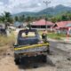 Mobil bak Carry terlihat hangus setelah terbakar di depan Kantor Desa Hulawa, Pohuwato/Hibata.id
