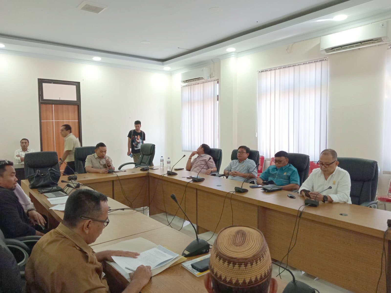 DPRD Bone Bolango menggelar RDP membahas penghentian sementara operasional Pantai Kurenai/Hibata.id