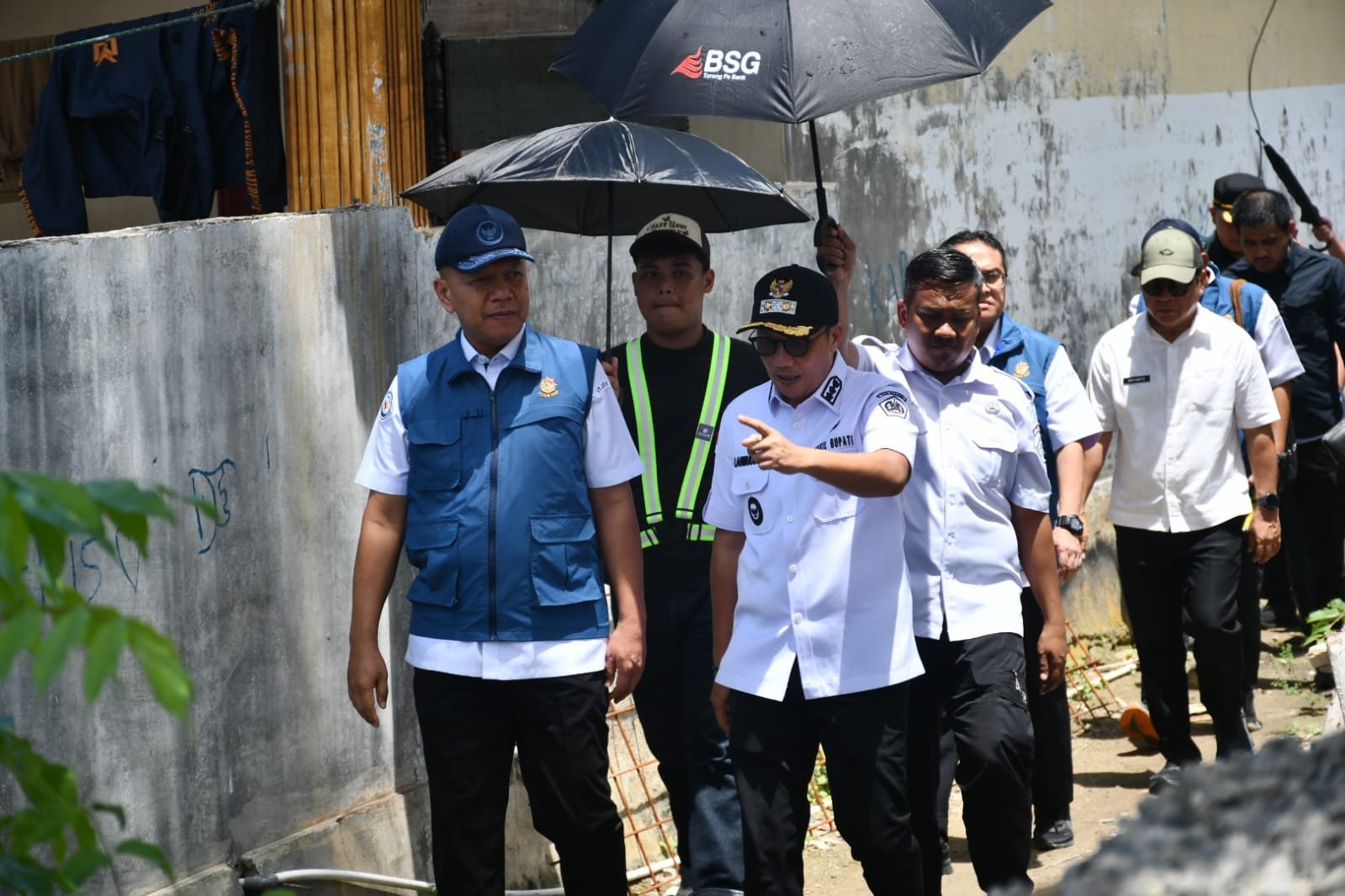 Wakil Bupati Boalemo Lahmudin Hambali mendampingi Inspektur Jenderal Kementerian Kelautan dan Perikanan (KKP)/Hibata.id