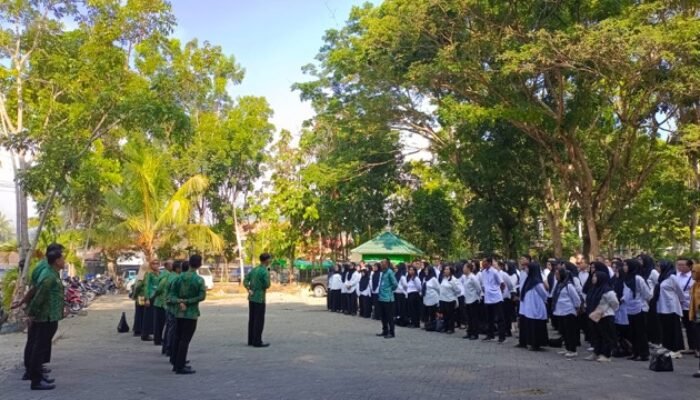 Teguran di Barisan Pagi Itu: Saat Disiplin Aparatur Diuji di Kotamobagu Barat